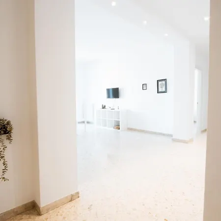 Redda Big House バーリ