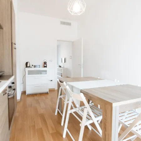 Redda Big House 아파트 *