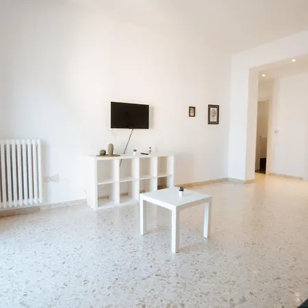 Reddà Big House * Bari