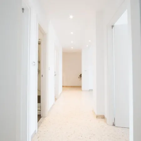 Redda Big House 아파트 *