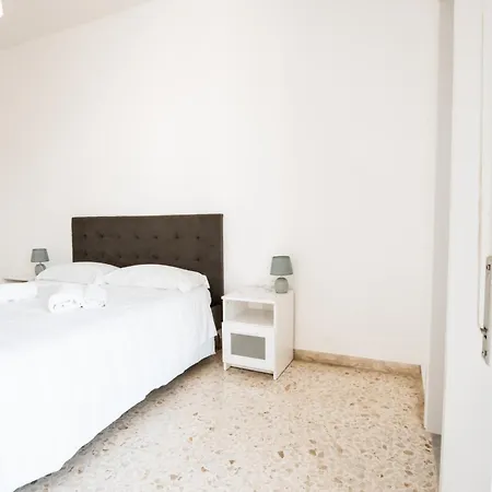 Redda Big House * 바리